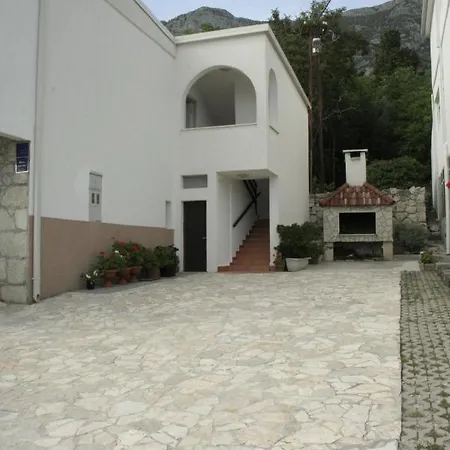 With Parking Space Gradac, Makarska - 11332 Gradac (Split-Dalmatia)