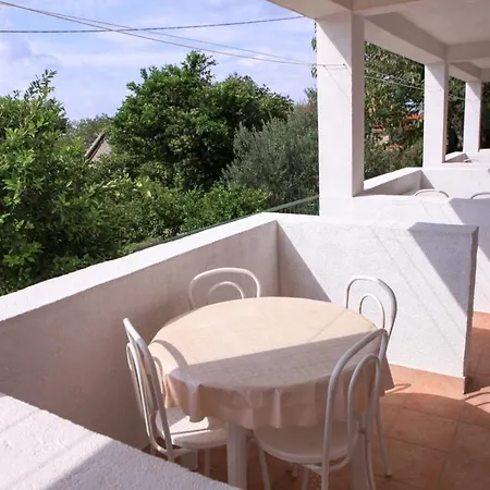 Apartment With A Parking Space Gradac, Makarska - 11332
